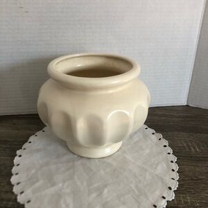 Vtg Haeger Pottery Off White Indoor Planter